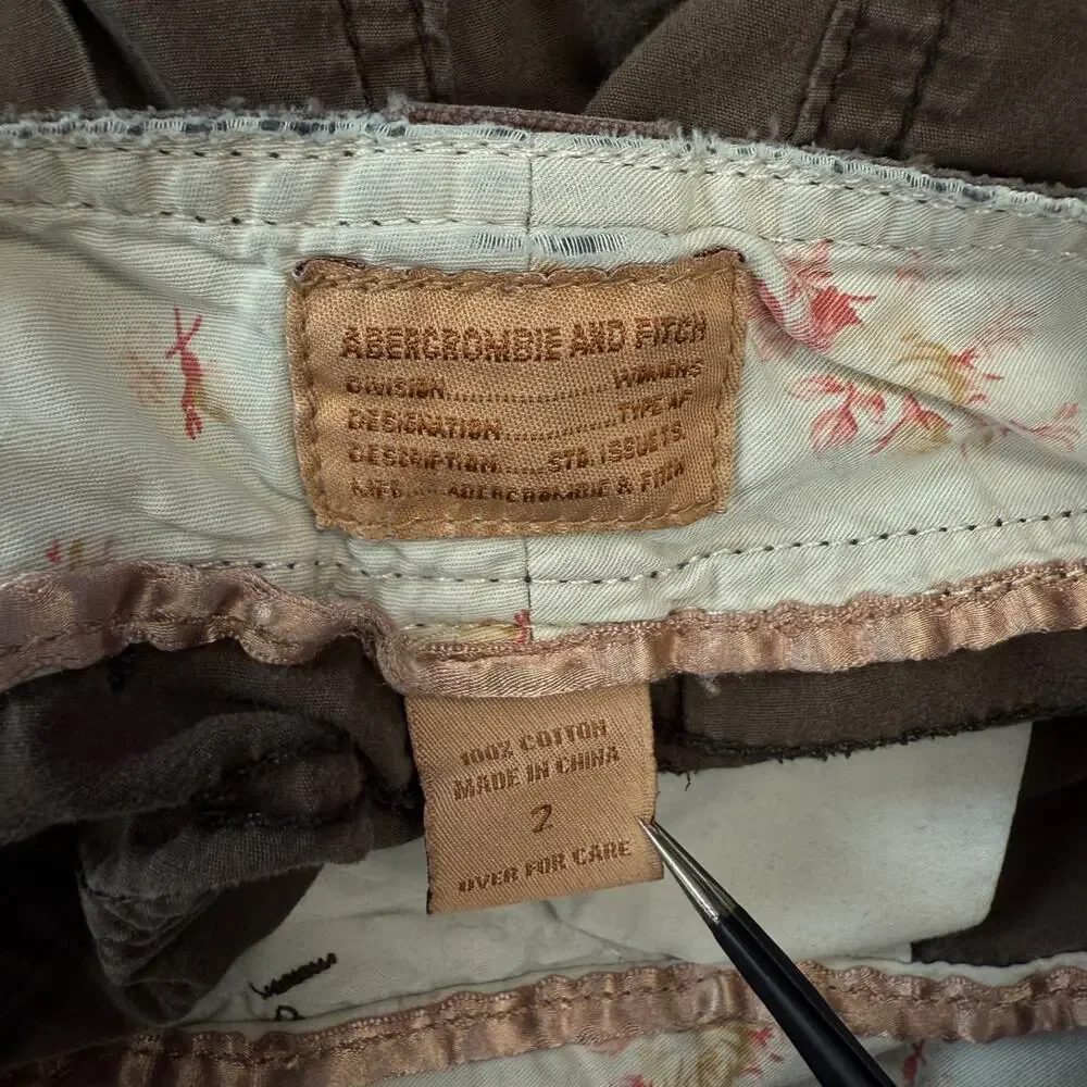 Abercrombie and Fitch 29/31 brown DISTRESSED CARGO VINTAGE Y2K baggy
